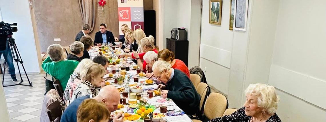 Dzień Babci i Dziadka w Klubie Seniora